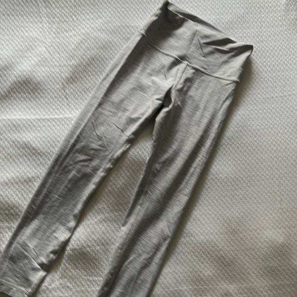 lululemon athletica Pants - Lululemon high rise leggings white and grey Size 6